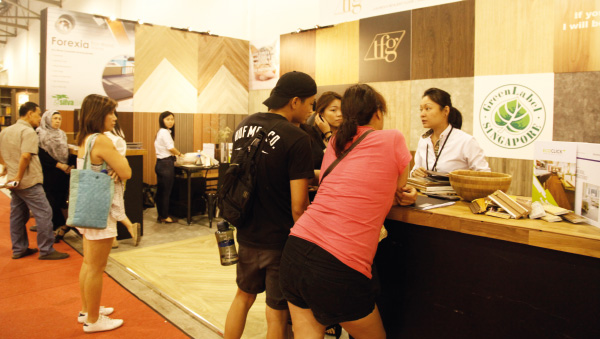 Expat-Living_EDM-600x2000